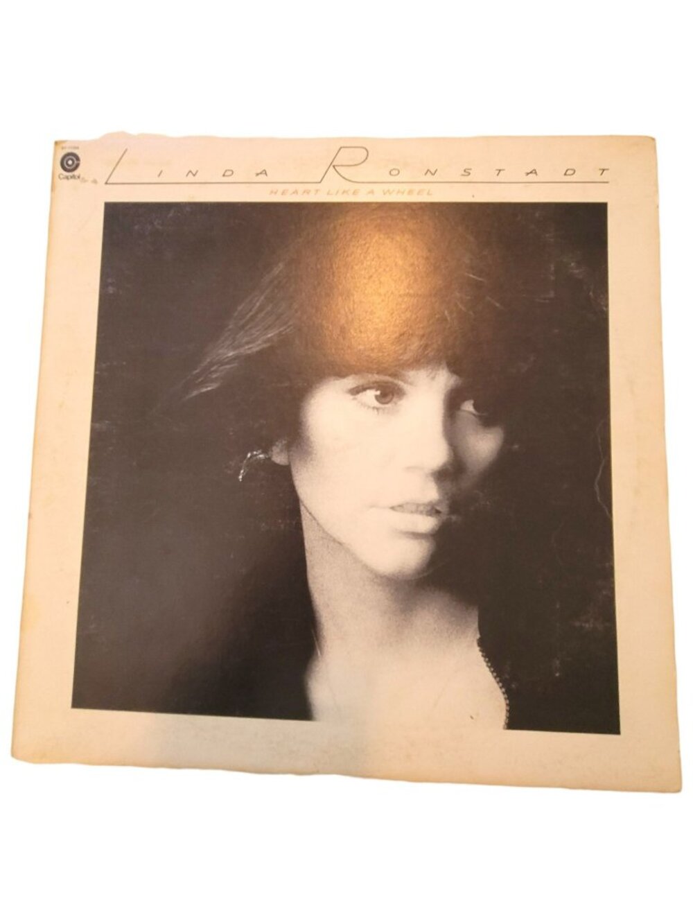Linda Ronstadt Heart Like a Wheel Capital Vinyl Record Red Label Vintage 17054PR